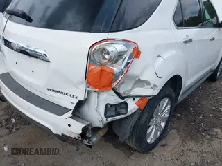 2010 Chevrolet Equinox LTZ z VIN 2CNFLFEY3A6262196, wystawiony jako IAAI lot #42193981 z przebiegiem 208 364 mil mil oraz . Historia ofert i sprzedaży dostępna na DreamBid. Obrazek 6.