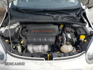 2016 FIAT 500X Trekking Plus с VIN ZFBCFYET1GP385733, выставлен на аукционе Copart как лот 53790925 с пробегом 100 807 миль миль и Списание • Salvage title. История ставок и продаж доступна на DreamBid. Изображение 11.