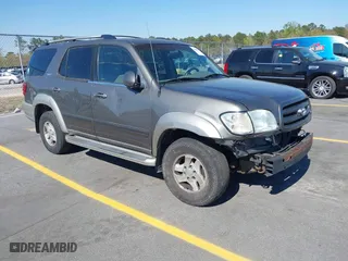 2004 Toyota Sequoia SR5 with VIN 5TDZT34A84S216376, listed as a IAAI auction lot 41884418 with 284,930 mi miles. Bid and sale history available at carsss.com. Image 1.