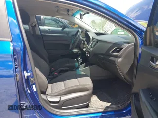 2018 Hyundai Accent SEL z VIN 3KPC24A35JE014945, wystawiony jako IAAI lot #42331451 z przebiegiem Nie podano mil oraz . Historia ofert i sprzedaży dostępna na DreamBid. Obrazek 5.