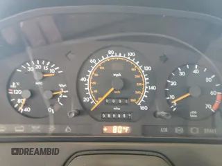 1994 Mercedes-Benz SL 5.0L with VIN WDBFA67E2RF092295, listed as a Copart auction lot 52933945 with 89,085 mi miles and Clean title. Bid and sale history available at DreamBid. Image 9.