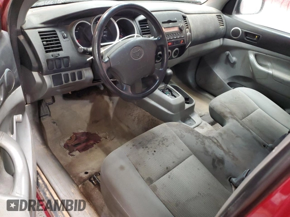 2008 Toyota Tacoma z VIN 5TENX22N68Z493183, wystawiony jako Copart lot #56696395 z przebiegiem 170 249 mil mil oraz Czysty tytuł • Clean title. Historia ofert i sprzedaży dostępna na DreamBid. Obrazek 8.