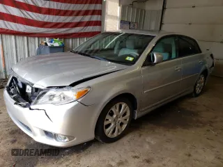 2012 Toyota Avalon z VIN 4T1BK3DB0CU443368, wystawiony jako Copart lot #52851265 z przebiegiem 145 651 mil mil oraz Szkoda całkowita • Salvage title. Historia ofert i sprzedaży dostępna na DreamBid. Obrazek 1.