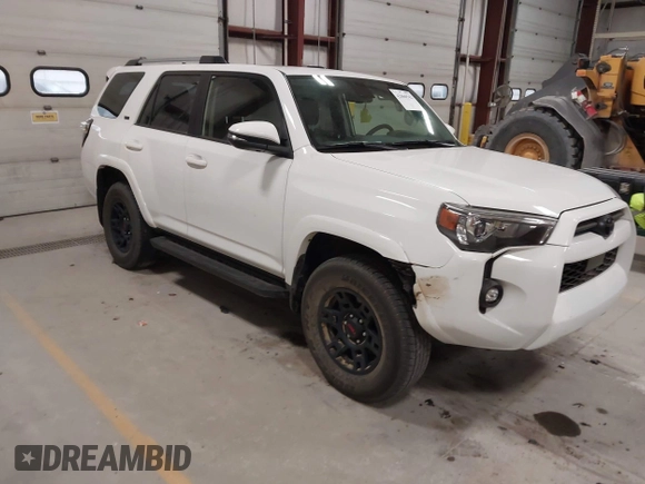 2022 Toyota 4Runner SR5 Premium с VIN JTENU5JR1N6056873, выставлен на аукционе IAAI как лот 42060542 с пробегом 41 883 миль миль и . История ставок и продаж доступна на DreamBid. Изображение 1.