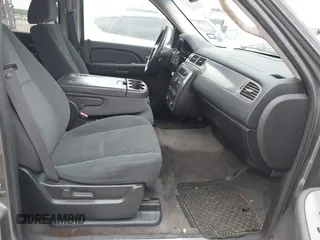 2008 Chevrolet Tahoe LS with VIN 1GNFC13C98R142844, listed as a IAAI auction lot 42461796 with 276,979 mi miles and . Bid and sale history available at DreamBid. Image 5.