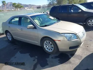 2006 Mercury Milan with VIN 3MEFM07196R631124, listed as a IAAI auction lot 41896762 with 132,581 mi miles. Bid and sale history available at carsss.com. Image 1.