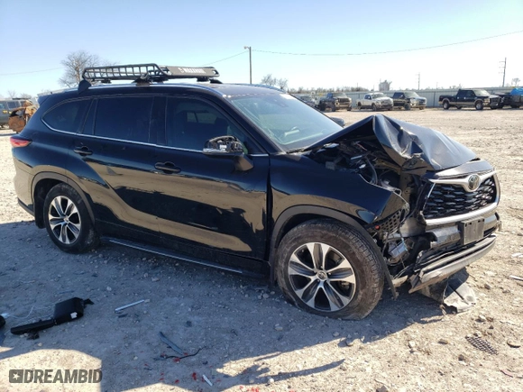 2021 Toyota Highlander XLE with VIN 5TDGZRAH7MS048515, listed as a Copart auction lot 47862005 with 88,618 mi miles and Salvage Title. Bid and sale history available at carsss.com. Image 4.