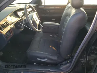 1994 Cadillac DeVille z VIN 1G6KD52B3RU283575, wystawiony jako Copart lot #73576044 z przebiegiem 133 977 mil mil oraz Czysty tytuł • Clean title. Historia ofert i sprzedaży dostępna na DreamBid. Obrazek 7.