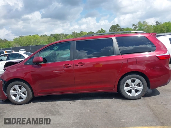 2015 Toyota Sienna LE AAS with VIN 5TDKK3DC7FS685452, listed as a IAAI auction lot 41942789 with 194,163 mi miles. Bid and sale history available at carsss.com. Image 14.