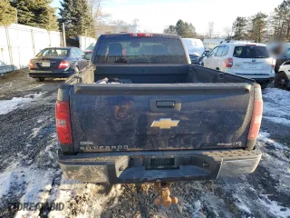 2009 Chevrolet Silverado 1500 LTZ with VIN 1GCEK39059Z268801, listed as a Copart auction lot 83850214 with 174,476 mi miles and Clean Title. Bid and sale history available at carsss.com. Image 6.