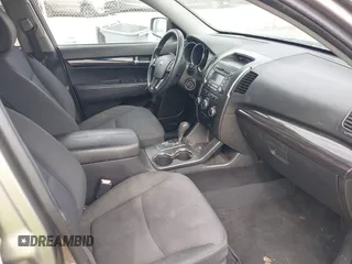 2011 Kia Sorento LX with VIN 5XYKTDA14BG141553, listed as a IAAI auction lot 42190896 with 212,690 mi miles and . Bid and sale history available at carsss.com. Image 5.