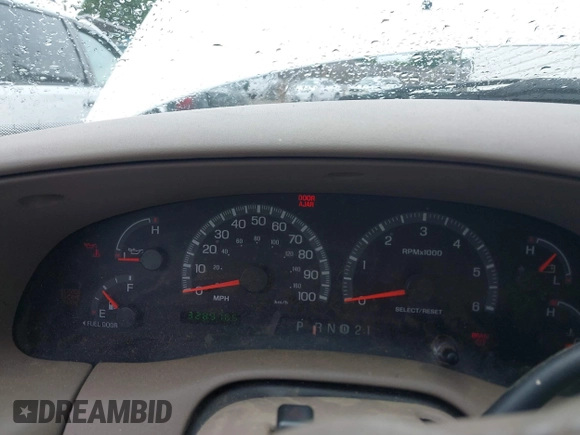 2003 Ford F-150 XL with VIN 1FTRX17L63NA96992, listed as a IAAI auction lot 42216908 with 328,976 mi miles and . Bid and sale history available at DreamBid. Image 7.