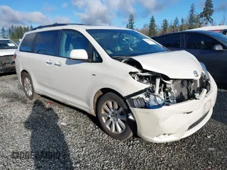 2017 Toyota Sienna XLE with VIN 5TDDZ3DC8HS160729, listed as a IAAI auction lot 41278867 with 64,090 mi miles and . Bid and sale history available at carsss.com. Image 1.