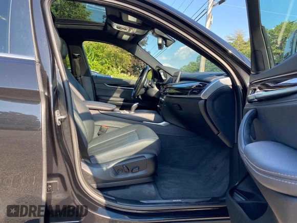 2017 BMW X6 xDrive35i with VIN 5UXKU2C38H0U28827, listed as a Copart auction lot 67197383 with 192,197 mi miles. Bid and sale history available at carsss.com. Image 5.