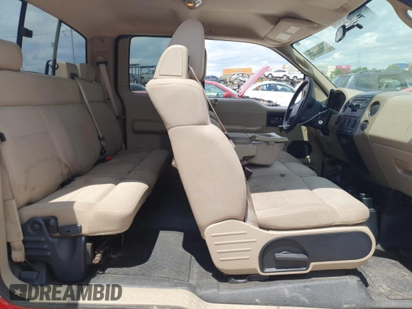 2004 Ford F-150 STX z VIN 1FTRX14W44NB09724, wystawiony jako Copart lot #63908855 z przebiegiem 159 715 mil mil oraz Szkoda całkowita • Salvage title. Historia ofert i sprzedaży dostępna na DreamBid. Obrazek 10.