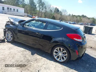 2013 Hyundai Veloster w/Gray Int with VIN KMHTC6AD9DU137473, listed as a IAAI auction lot 41846203 with 67,781 mi miles. Bid and sale history available at carsss.com. Image 3.