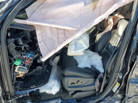 2015 Chevrolet Tahoe LTZ z VIN 1GNSKCKC8FR223832, wystawiony jako Copart lot #87023514 z przebiegiem Nie podano mil oraz Szkoda całkowita • Salvage title. Historia ofert i sprzedaży dostępna na DreamBid. Obrazek 7.