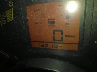 1991 Chevrolet Corvette z VIN 1G1YY338XM5114135, wystawiony jako IAAI lot #41889158 z przebiegiem 122 194 mil mil oraz . Historia ofert i sprzedaży dostępna na DreamBid. Obrazek 12.