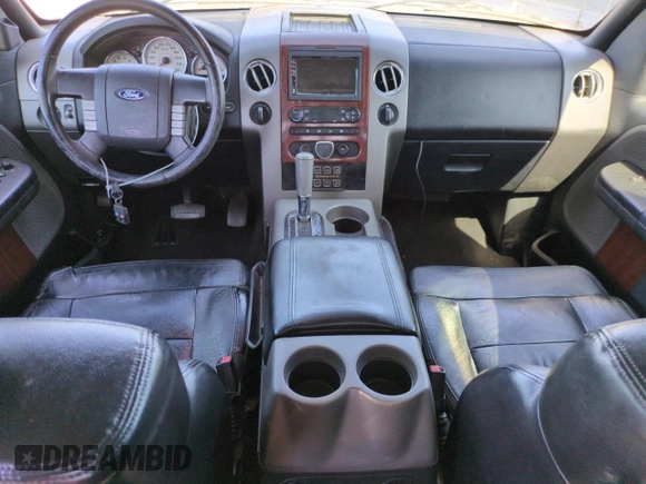 2006 Ford F-150 XLT z VIN 1FTPW14576FA41997, wystawiony jako Copart lot #63773895 z przebiegiem 182 893 mil mil oraz Czysty tytuł • Clean title. Historia ofert i sprzedaży dostępna na DreamBid. Obrazek 8.