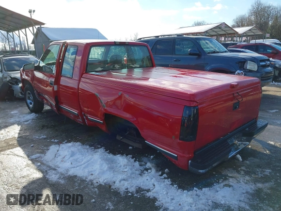 1997 Chevrolet Silverado 1500 with VIN 2GCEC19W9V1112124, listed as a IAAI auction lot 41254007 with 203,722 mi miles. Bid and sale history available at carsss.com. Image 3.