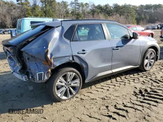 2024 Subaru Solterra Limited z VIN JTMABABA0RA063858, wystawiony jako Copart lot #43372155 z przebiegiem 7 791 mil mil oraz Szkoda całkowita • Salvage title. Historia ofert i sprzedaży dostępna na DreamBid. Obrazek 3.