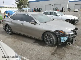 2019 Lexus ES with VIN 58ABZ1B17KU023060, listed as a Copart auction lot 86822174 with 22,013 mi miles and Salvage Title. Bid and sale history available at carsss.com. Image 4.