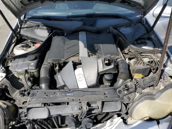 2004 Mercedes-Benz C 240 с VIN WDBRF61J94F503303, выставлен на аукционе Copart как лот 57877645 с пробегом 193 702 миль миль и Списание • Salvage title. История ставок и продаж доступна на DreamBid. Изображение 11.
