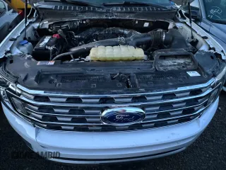 2019 Ford Expedition XLT with VIN 1FMJU1HT0KEA72881, listed as a Copart auction lot 53406285 with 79,109 mi miles and Salvage Title. Bid and sale history available at carsss.com. Image 7.