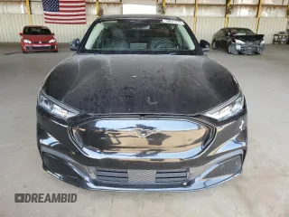 2023 Ford Mustang Mach-E Premium z VIN 3FMTK3SU8PMA70101, wystawiony jako Copart lot #58671775 z przebiegiem Nie podano mil oraz Czysty tytuł • Clean title. Historia ofert i sprzedaży dostępna na DreamBid. Obrazek 5.