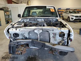 2001 Ford Ranger XL with VIN 1FTYR10C01PA48227, listed as a Copart auction lot 88993835 with 169,620 mi miles and Clean Title. Bid and sale history available at carsss.com. Image 5.