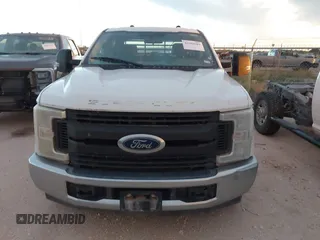 2017 Ford F-350 XL z VIN 1FT7W3AT0HED60746, wystawiony jako IAAI lot #42365684 z przebiegiem 160 642 mil mil oraz . Historia ofert i sprzedaży dostępna na DreamBid. Obrazek 11.