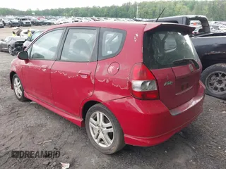 2008 Honda Fit Sport with VIN JHMGD386X8S064901, listed as a IAAI auction lot 42097535 with 221,759 mi miles. Bid and sale history available at carsss.com. Image 3.