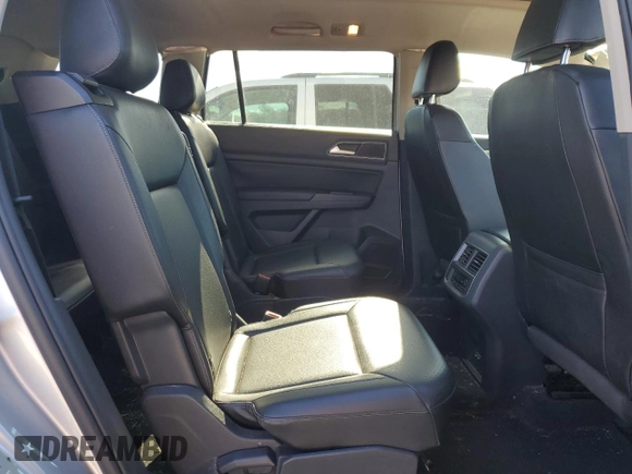 2018 Volkswagen Atlas SEL z VIN 1V2RR2CA4JC573592, wystawiony jako Copart lot #48073945 z przebiegiem 84 582 mil mil oraz Szkoda całkowita • Salvage title. Historia ofert i sprzedaży dostępna na DreamBid. Obrazek 11.