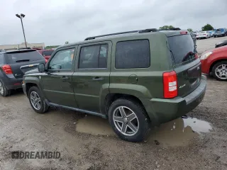 2009 Jeep Patriot Sport z VIN 1J4FF28B39D249631, wystawiony jako Copart lot #55471465 z przebiegiem 130 667 mil mil oraz Czysty tytuł • Clean title. Historia ofert i sprzedaży dostępna na DreamBid. Obrazek 2.