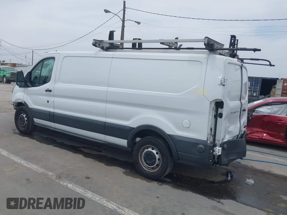 2020 Ford Transit Cargo z VIN 1FTYE1Y86LKA19374, wystawiony jako IAAI lot #42362018 z przebiegiem 93 512 mil mil oraz . Historia ofert i sprzedaży dostępna na DreamBid. Obrazek 3.
