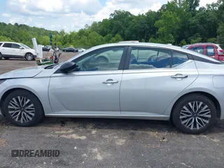 2024 Nissan Altima SV with VIN 1N4BL4DV7RN339731, listed as a IAAI auction lot 42642371 with 34,165 mi miles and . Bid and sale history available at DreamBid. Image 15.