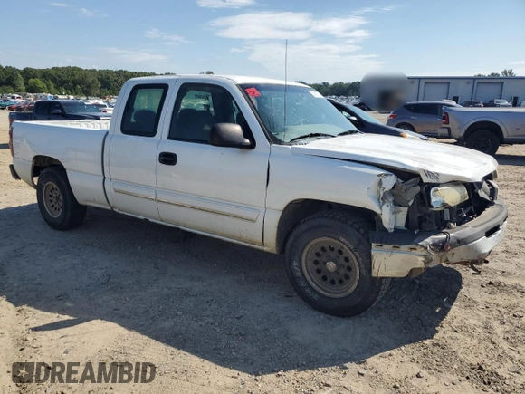 2003 Chevrolet Silverado 1500 with VIN 2GCEC19V031109634, listed as a Copart auction lot 70413734 with 392,365 mi miles and Salvage Title. Bid and sale history available at carsss.com. Image 4.