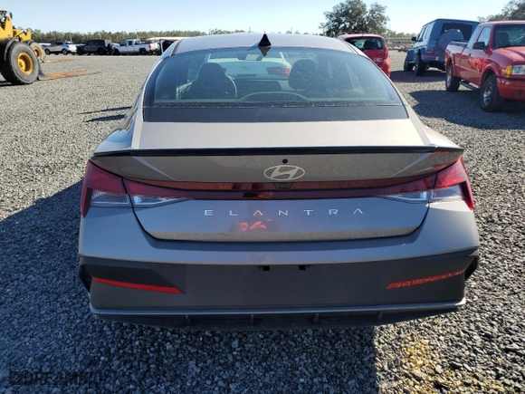 2025 Hyundai Elantra SEL Sport with VIN KMHLM4DG3SU897967, listed as a Copart auction lot 45960135 with 1,397 mi miles and Salvage Title. Bid and sale history available at carsss.com. Image 6.