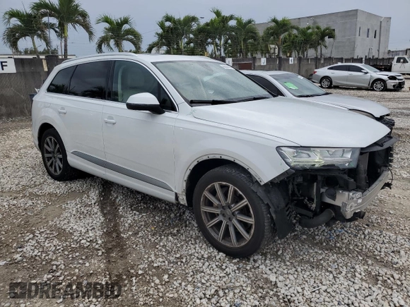 2017 Audi Q7 Premium Plus z VIN WA1LHAF71HD038447, wystawiony jako Copart lot #46440665 z przebiegiem 97 872 mil mil oraz Szkoda całkowita • Salvage title. Historia ofert i sprzedaży dostępna na DreamBid. Obrazek 4.