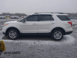 2014 Ford Explorer XLT with VIN 1FM5K7D85EGB32187, listed as a IAAI auction lot 41288259 with 237,289 mi miles. Bid and sale history available at carsss.com. Image 14.