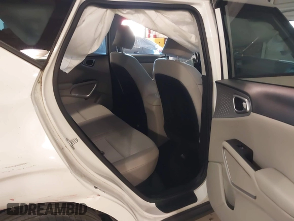 2020 Kia Soul LX with VIN KNDJ23AU7L7709151, listed as a IAAI auction lot 41357284 with 24,230 mi miles. Bid and sale history available at carsss.com. Image 8.