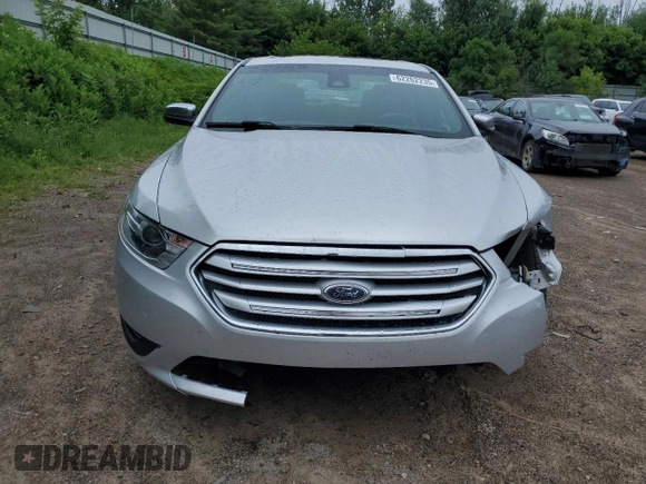 2017 Ford Taurus Limited with VIN 1FAHP2F86HG115248, listed as a Copart auction lot 62262235 with 125,041 mi miles and Clean title. Bid and sale history available at DreamBid. Image 5.