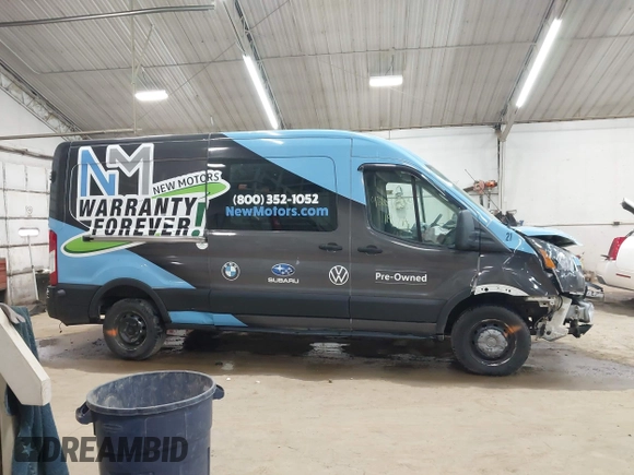 2019 Ford Transit z VIN 1FTYR2CM0KKB66383, wystawiony jako IAAI lot #42098606 z przebiegiem 325 657 mil mil oraz . Historia ofert i sprzedaży dostępna na DreamBid. Obrazek 13.