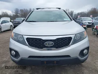 2012 Kia Sorento LX with VIN 5XYKTDA69CG280705, listed as a IAAI auction lot 42055542 with 142,770 mi miles. Bid and sale history available at carsss.com. Image 6.