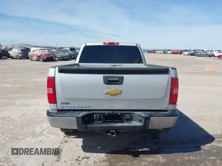 2012 Chevrolet Silverado 1500 LT with VIN 1GCRKSE73CZ195451, listed as a IAAI auction lot 41802960 with 277,651 mi miles and . Bid and sale history available at DreamBid. Image 16.