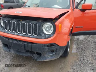 2017 Jeep Renegade Latitude с VIN ZACCJBBB2HPG32122, выставлен на аукционе IAAI как лот 41973690 с пробегом 140 504 миль миль и . История ставок и продаж доступна на DreamBid. Изображение 6.