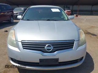 2009 Nissan Altima SL with VIN 1N4AL21E49N472094, listed as a IAAI auction lot 42108451 with 210,448 mi miles and . Bid and sale history available at DreamBid. Image 6.