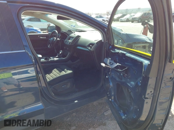 2017 Ford Edge SEL with VIN 2FMPK3J85HBB26875, listed as a IAAI auction lot 41791158 with 68,576 mi miles. Bid and sale history available at carsss.com. Image 5.