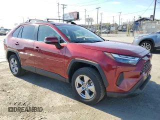 2023 Toyota RAV4 XLE z VIN JTMW1RFV0PD100231, wystawiony jako Copart lot #64131415 z przebiegiem 8 452 mil mil oraz Szkoda całkowita • Salvage title. Historia ofert i sprzedaży dostępna na DreamBid. Obrazek 4.