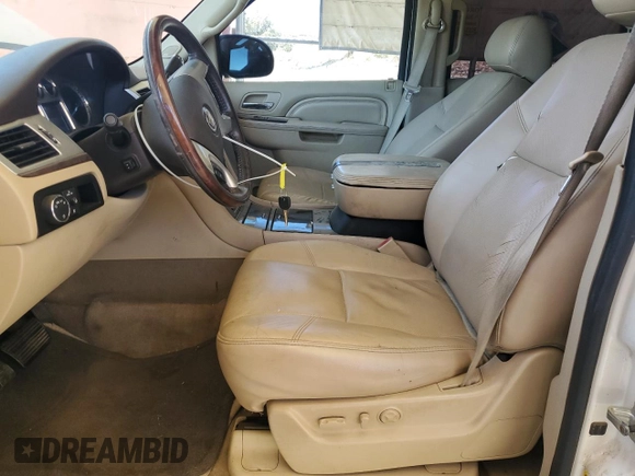 2011 Cadillac Escalade Premium with VIN 1GYS4CEF6BR206864, listed as a Copart auction lot 55672925 with 162,166 mi miles and Clean title. Bid and sale history available at DreamBid. Image 7.